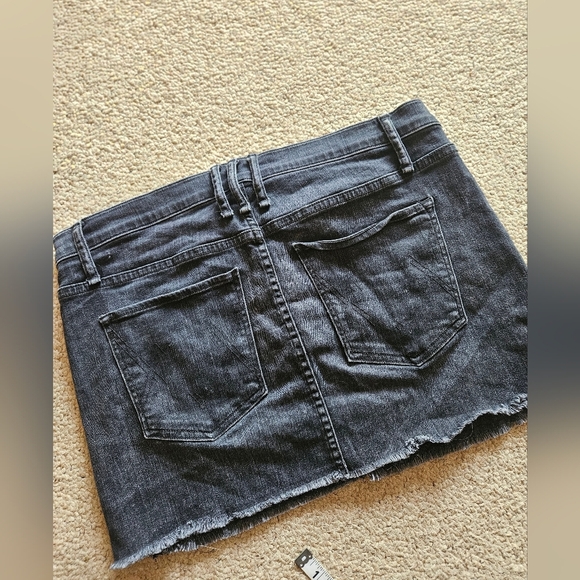 Anthropologie Mcguire Denim Distressed Mini Skirt Size 30 - Picture 5 of 8